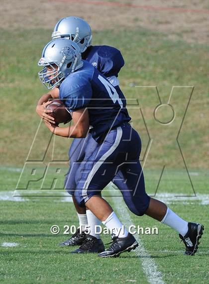 Thumbnail 2 in Gabrielino @ Rio Hondo Prep photogallery.