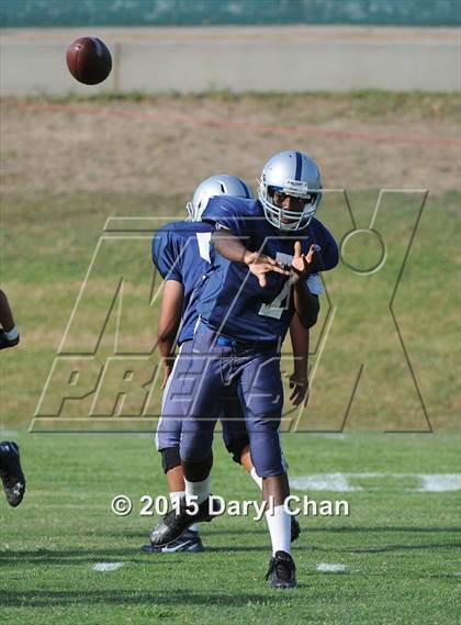 Thumbnail 2 in Gabrielino @ Rio Hondo Prep photogallery.