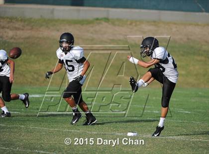 Thumbnail 2 in Gabrielino @ Rio Hondo Prep photogallery.