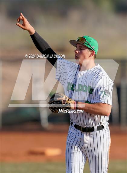 Thumbnail 2 in Mountain View vs Virgin Valley (Cactus Classic Tournament Championship) photogallery.
