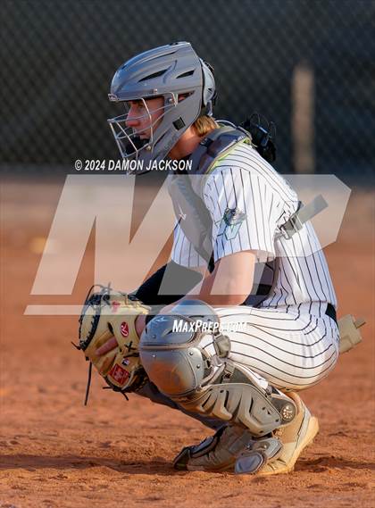 Thumbnail 3 in Mountain View vs Virgin Valley (Cactus Classic Tournament Championship) photogallery.