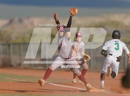 Thumbnail 3 in Mountain View vs Virgin Valley (Cactus Classic Tournament Championship) photogallery.