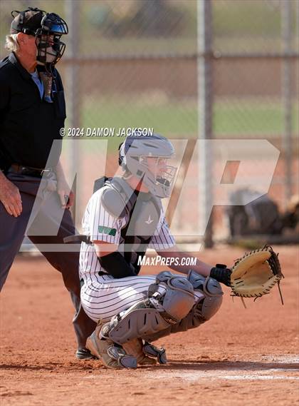 Thumbnail 3 in Mountain View vs Virgin Valley (Cactus Classic Tournament Championship) photogallery.