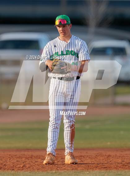 Thumbnail 2 in Mountain View vs Virgin Valley (Cactus Classic Tournament Championship) photogallery.