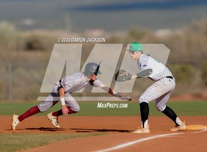 Thumbnail 2 in Mountain View vs Virgin Valley (Cactus Classic Tournament Championship) photogallery.