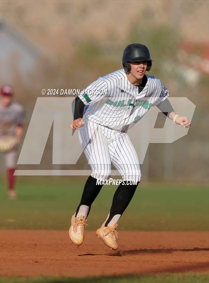 Thumbnail 2 in Mountain View vs Virgin Valley (Cactus Classic Tournament Championship) photogallery.