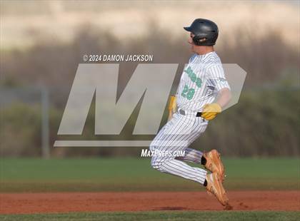 Thumbnail 2 in Mountain View vs Virgin Valley (Cactus Classic Tournament Championship) photogallery.