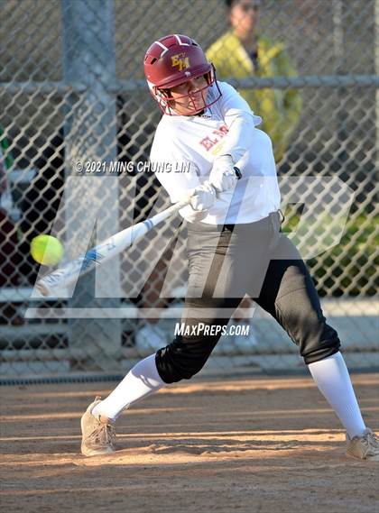 Thumbnail 3 in El Modena @ Huntington Beach photogallery.