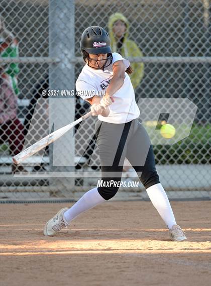 Thumbnail 1 in El Modena @ Huntington Beach photogallery.