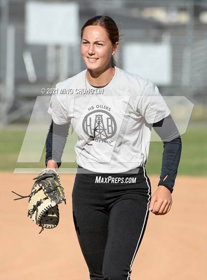 Thumbnail 1 in El Modena @ Huntington Beach photogallery.