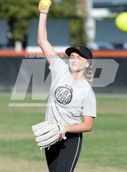 Thumbnail 2 in El Modena @ Huntington Beach photogallery.