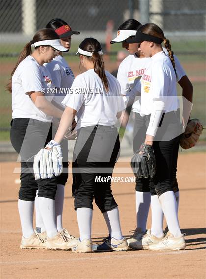 Thumbnail 3 in El Modena @ Huntington Beach photogallery.