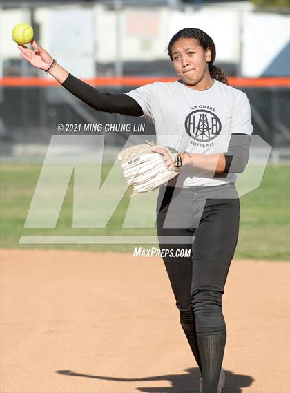 Thumbnail 2 in El Modena @ Huntington Beach photogallery.
