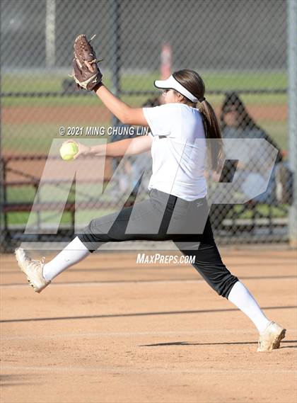 Thumbnail 3 in El Modena @ Huntington Beach photogallery.