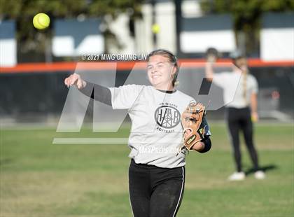 Thumbnail 2 in El Modena @ Huntington Beach photogallery.