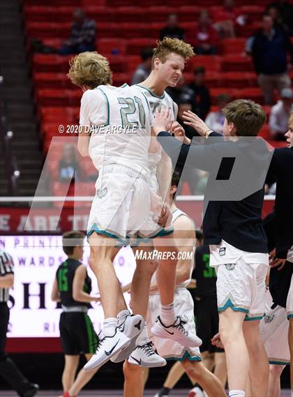 Thumbnail 3 in Provo vs. Farmington (UHSAA 5A Quarterfinal) photogallery.