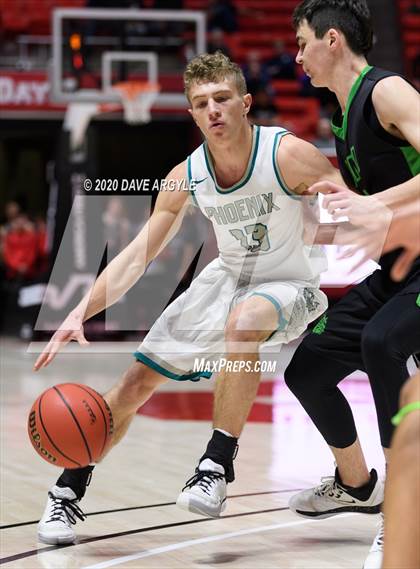 Thumbnail 2 in Provo vs. Farmington (UHSAA 5A Quarterfinal) photogallery.