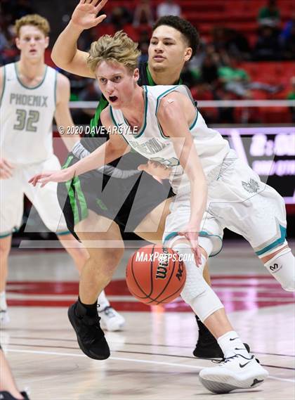 Thumbnail 2 in Provo vs. Farmington (UHSAA 5A Quarterfinal) photogallery.
