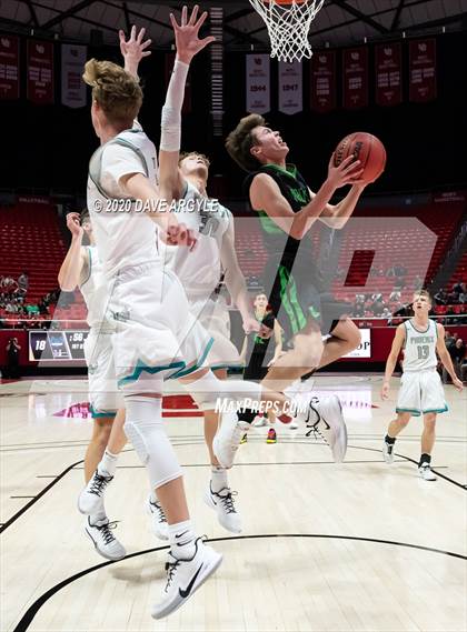 Thumbnail 2 in Provo vs. Farmington (UHSAA 5A Quarterfinal) photogallery.