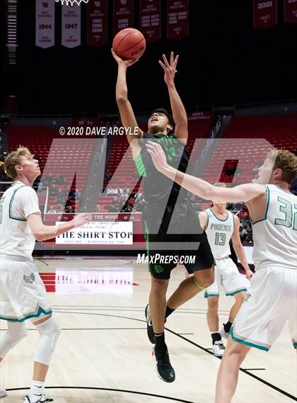 Thumbnail 2 in Provo vs. Farmington (UHSAA 5A Quarterfinal) photogallery.