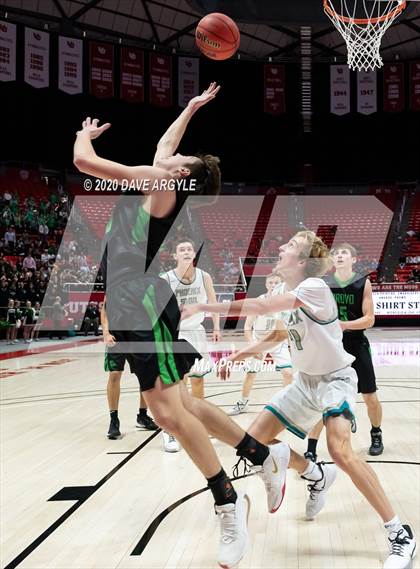 Thumbnail 1 in Provo vs. Farmington (UHSAA 5A Quarterfinal) photogallery.
