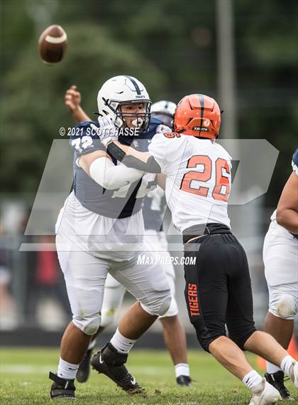 Thumbnail 1 in Fenton @ East Lansing photogallery.