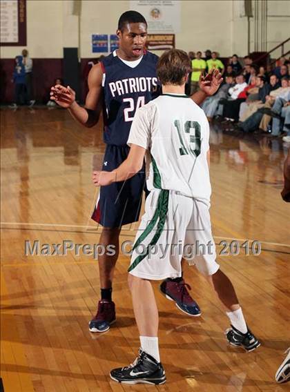Thumbnail 2 in Penn Wood vs. Nichols (McDonald's Classic) photogallery.