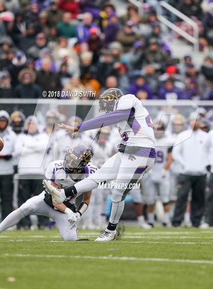 Thumbnail 2 in Blue Springs @ Rockhurst (MSHSAA Class 6 Semifinal) photogallery.