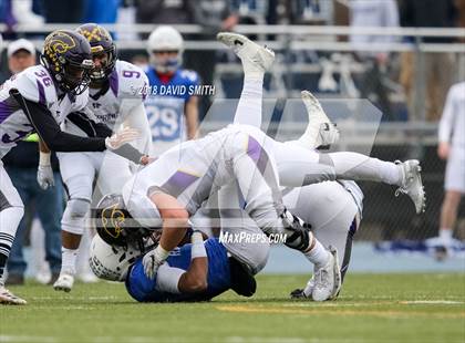 Thumbnail 3 in Blue Springs @ Rockhurst (MSHSAA Class 6 Semifinal) photogallery.
