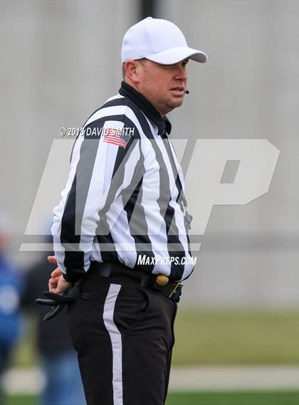 Thumbnail 3 in Blue Springs @ Rockhurst (MSHSAA Class 6 Semifinal) photogallery.