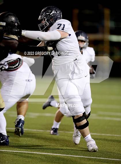 Thumbnail 2 in Flower Mound vs Fossil Ridge photogallery.