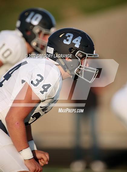 Thumbnail 2 in Flower Mound vs Fossil Ridge photogallery.