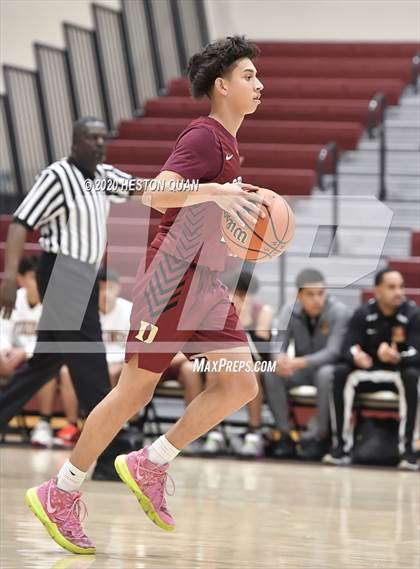 Thumbnail 1 in Capistrano Valley vs. Downey (Rancho Mirage Holiday Invitational) photogallery.