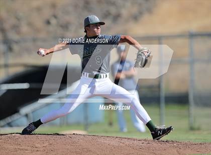 Thumbnail 1 in Rio Americano @ Vista del Lago photogallery.