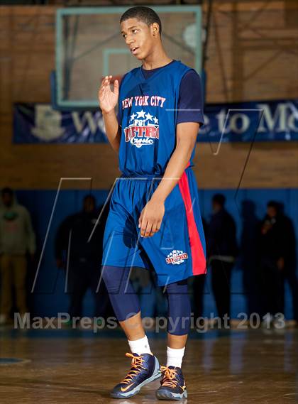 Thumbnail 2 in Long Island vs New York City (Metro All-Star Game) photogallery.