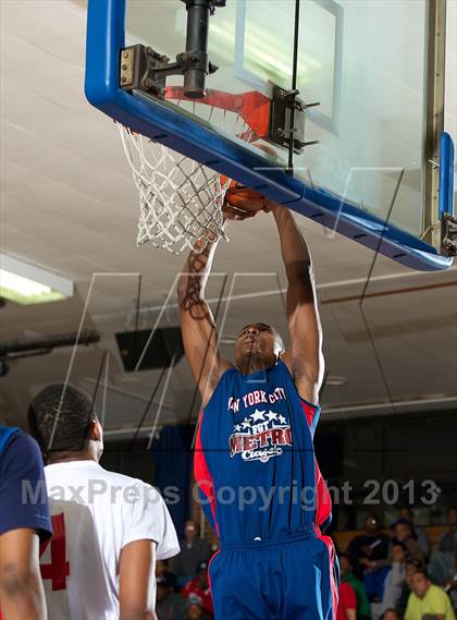 Thumbnail 3 in Long Island vs New York City (Metro All-Star Game) photogallery.