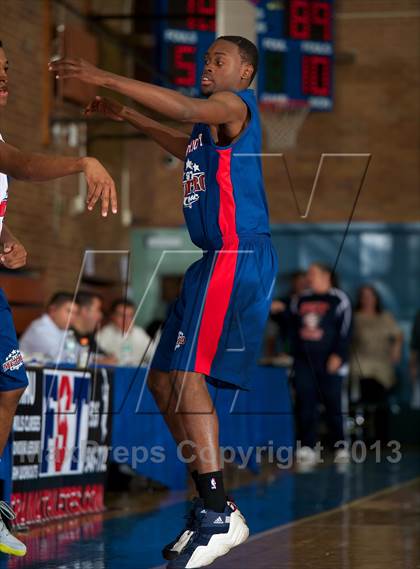 Thumbnail 1 in Long Island vs New York City (Metro All-Star Game) photogallery.