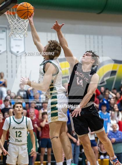 Thumbnail 3 in Mountain Vista vs. Fairview (CHSAA 6A - 1st Round) photogallery.