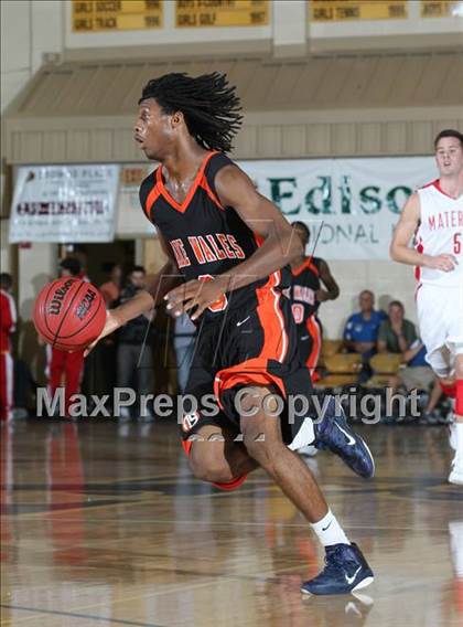 Thumbnail 3 in Mater Dei vs Lake Wales (City of Palms Classic) photogallery.