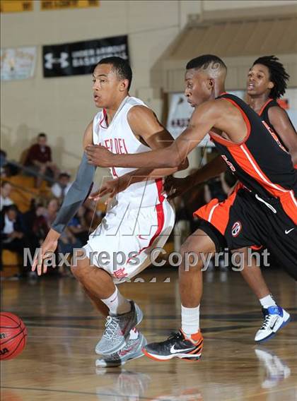 Thumbnail 3 in Mater Dei vs Lake Wales (City of Palms Classic) photogallery.