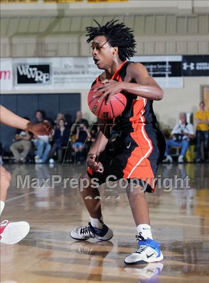 Thumbnail 1 in Mater Dei vs Lake Wales (City of Palms Classic) photogallery.