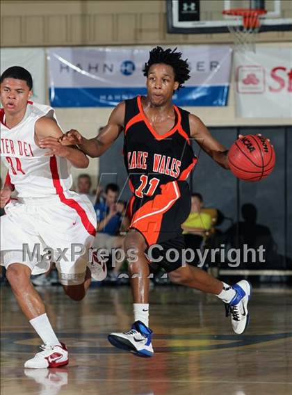 Thumbnail 2 in Mater Dei vs Lake Wales (City of Palms Classic) photogallery.
