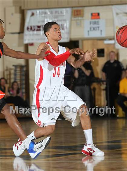 Thumbnail 3 in Mater Dei vs Lake Wales (City of Palms Classic) photogallery.