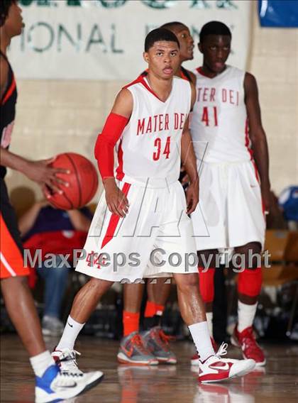 Thumbnail 3 in Mater Dei vs Lake Wales (City of Palms Classic) photogallery.