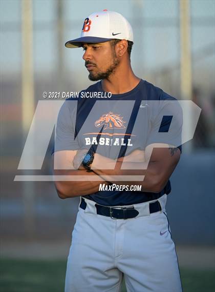 Thumbnail 1 in Vista Grande vs Poston Butte (AIA 4A Quarterfinals) photogallery.