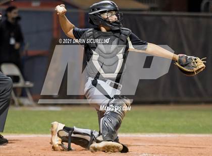 Thumbnail 3 in Vista Grande vs Poston Butte (AIA 4A Quarterfinals) photogallery.