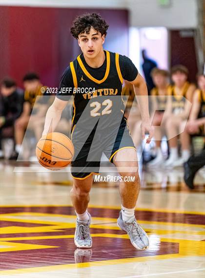 Thumbnail 1 in Chaminade vs. Ventura photogallery.