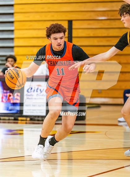 Thumbnail 3 in Chaminade vs. Ventura photogallery.