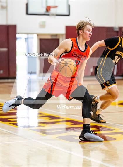 Thumbnail 3 in Chaminade vs. Ventura photogallery.