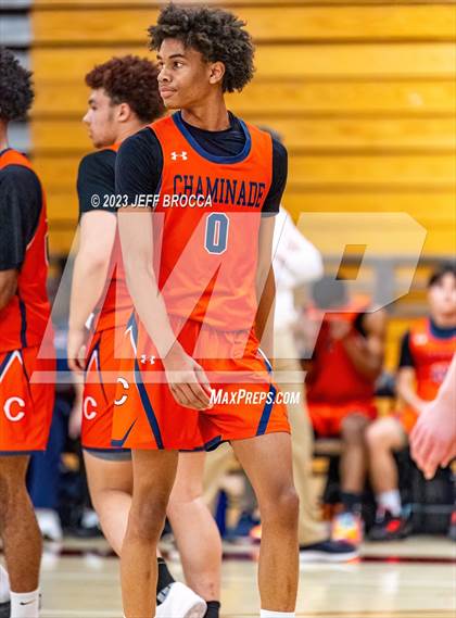 Thumbnail 2 in Chaminade vs. Ventura photogallery.